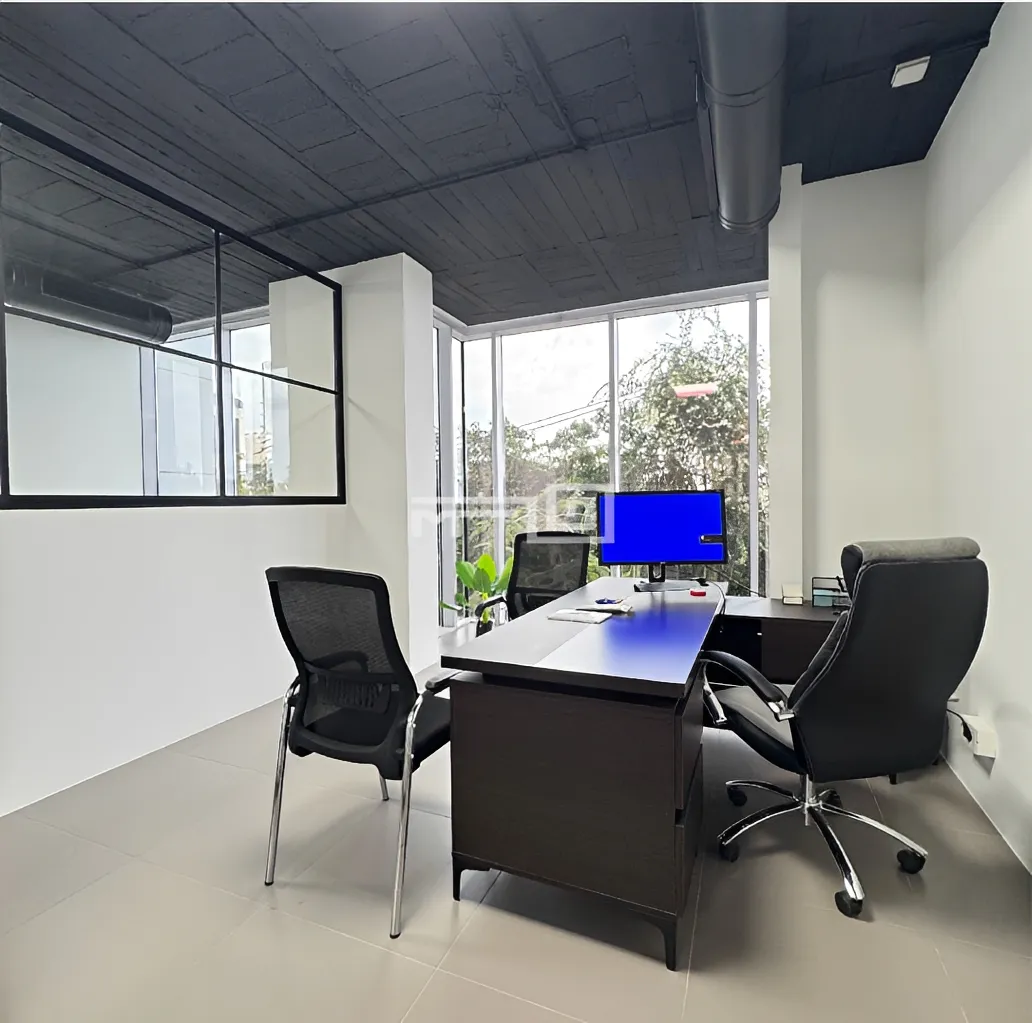 Office for rent in Naqqache