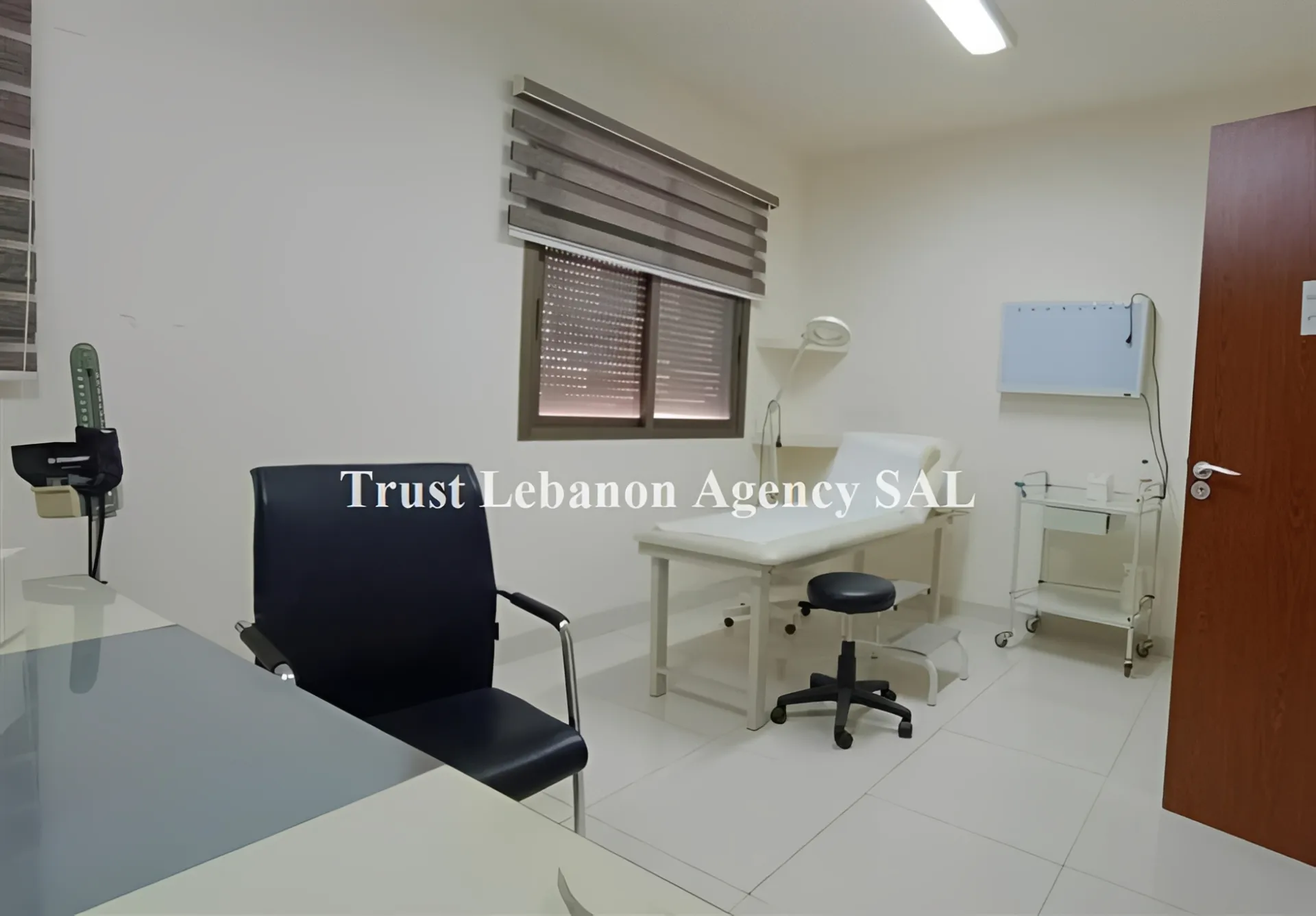 Commercial Property For Rent in Metn, Jdeideh