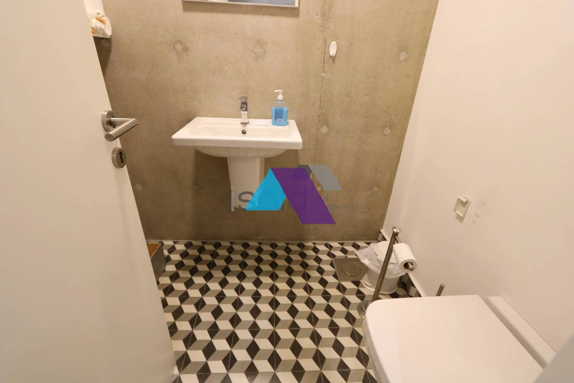 Apartment for rent in Yarzeh, Lebanon