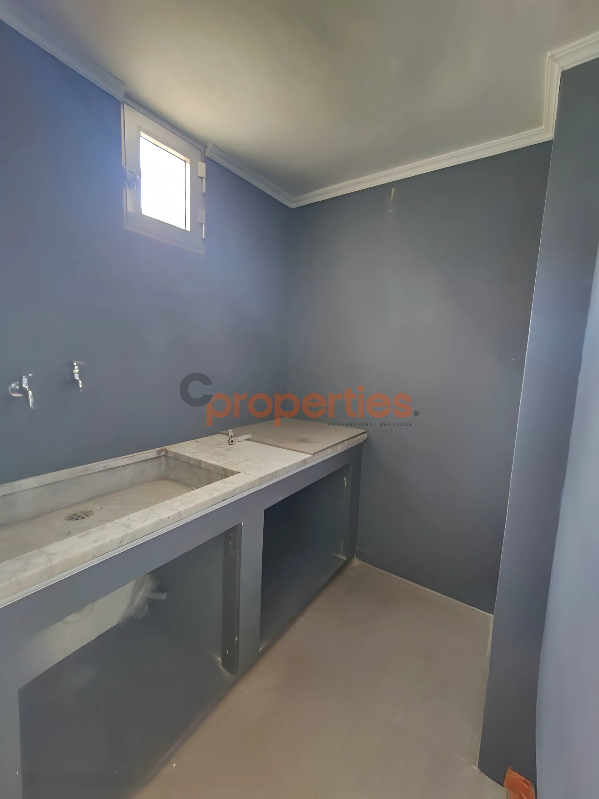 Shop for Sale in Byblos