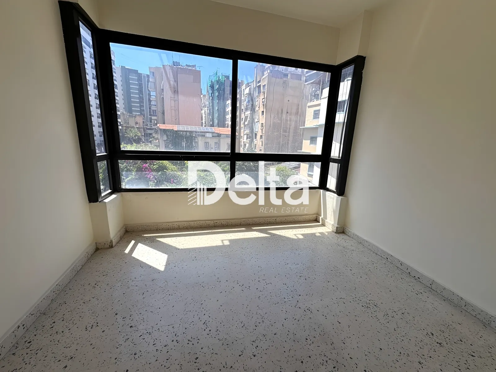 Office for rent in Mar elias, beirut, lebanon