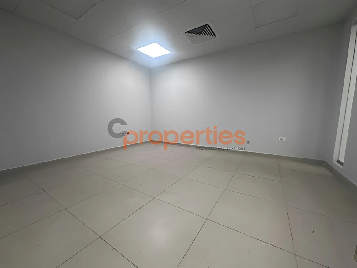 Office for rent in Ramleh Al Bayda, Beirut, Lebanon