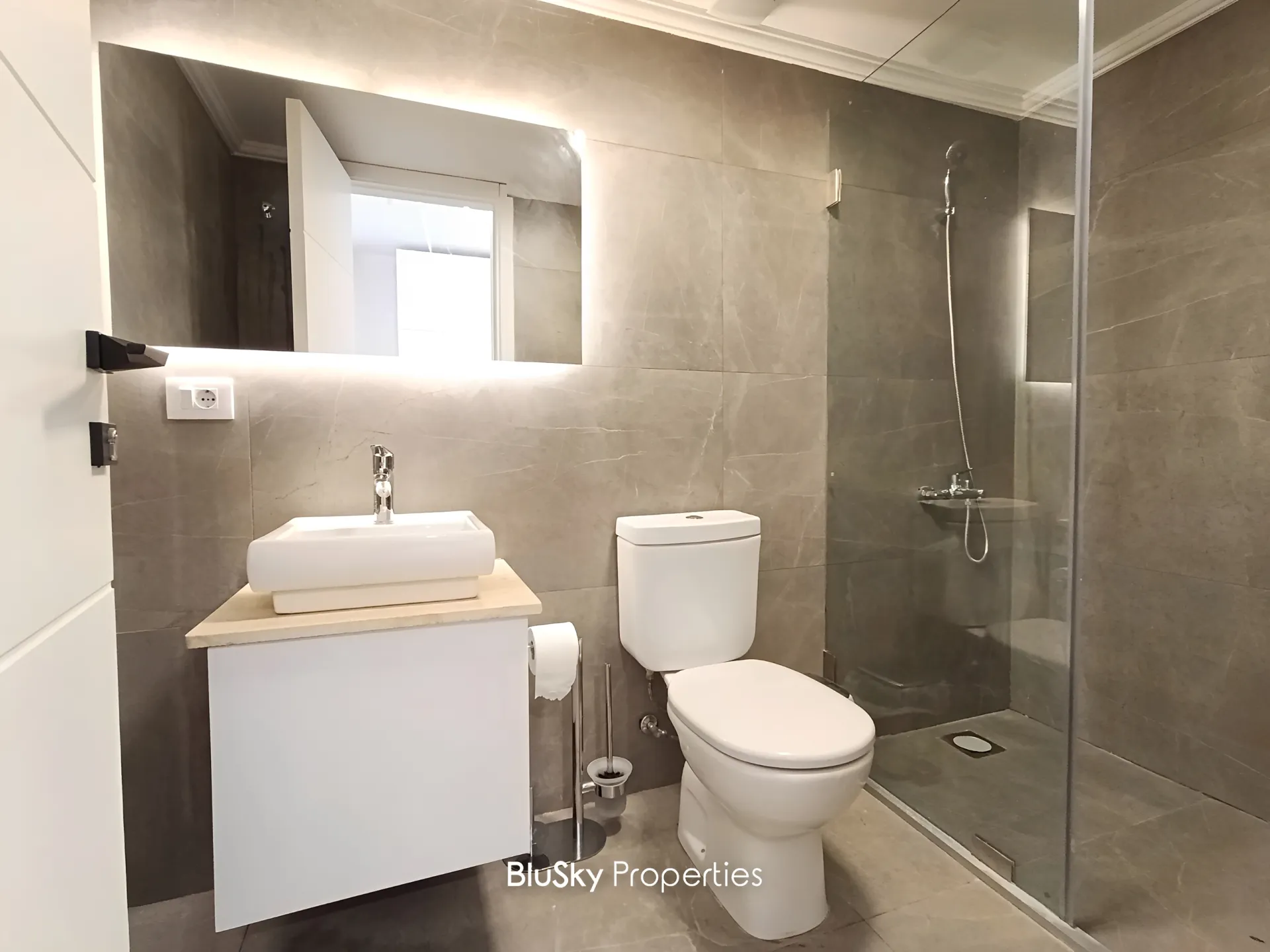 Apartment for sale in Baabdat, lebanon