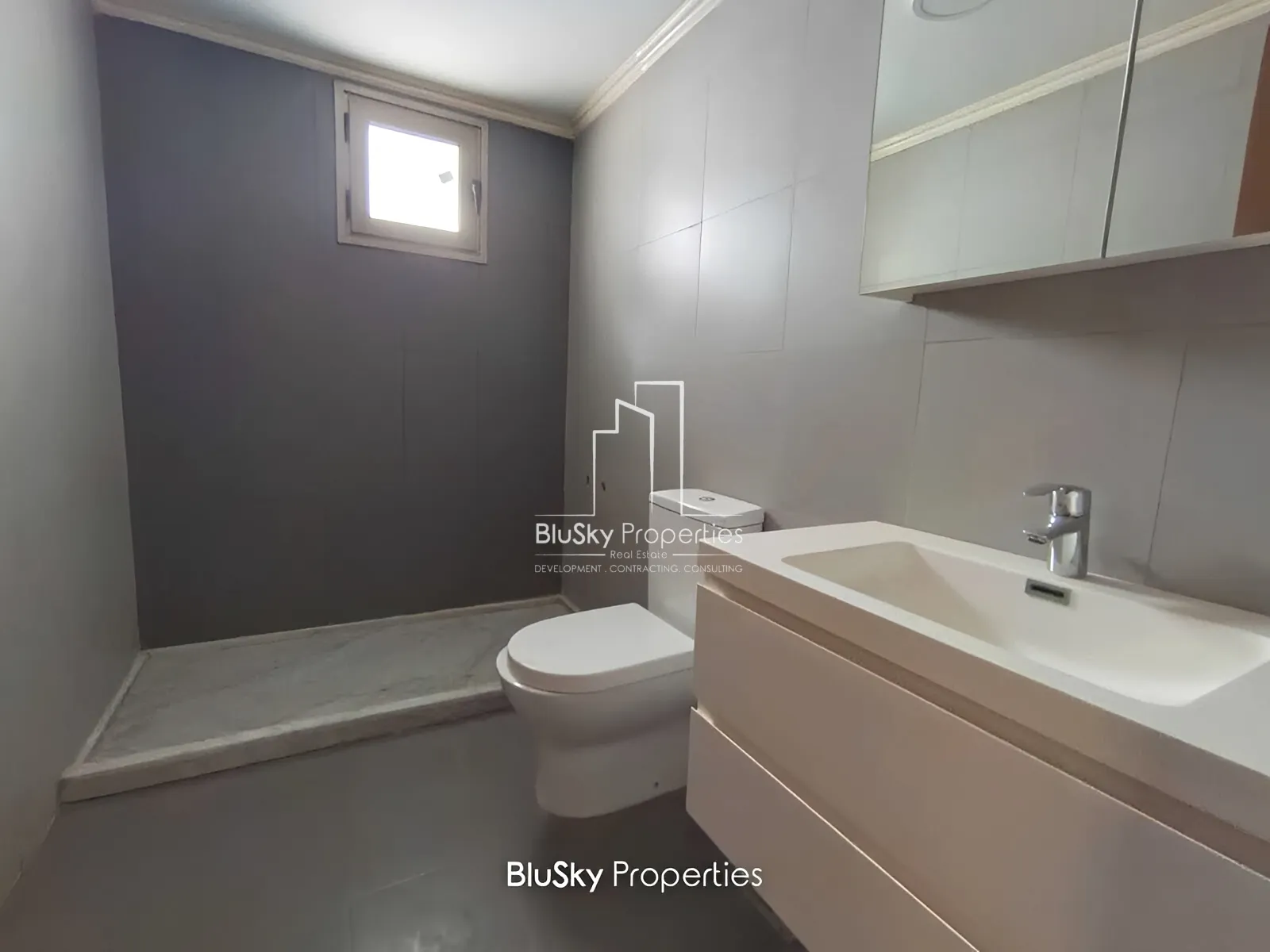 Apartment for Sale in Adma