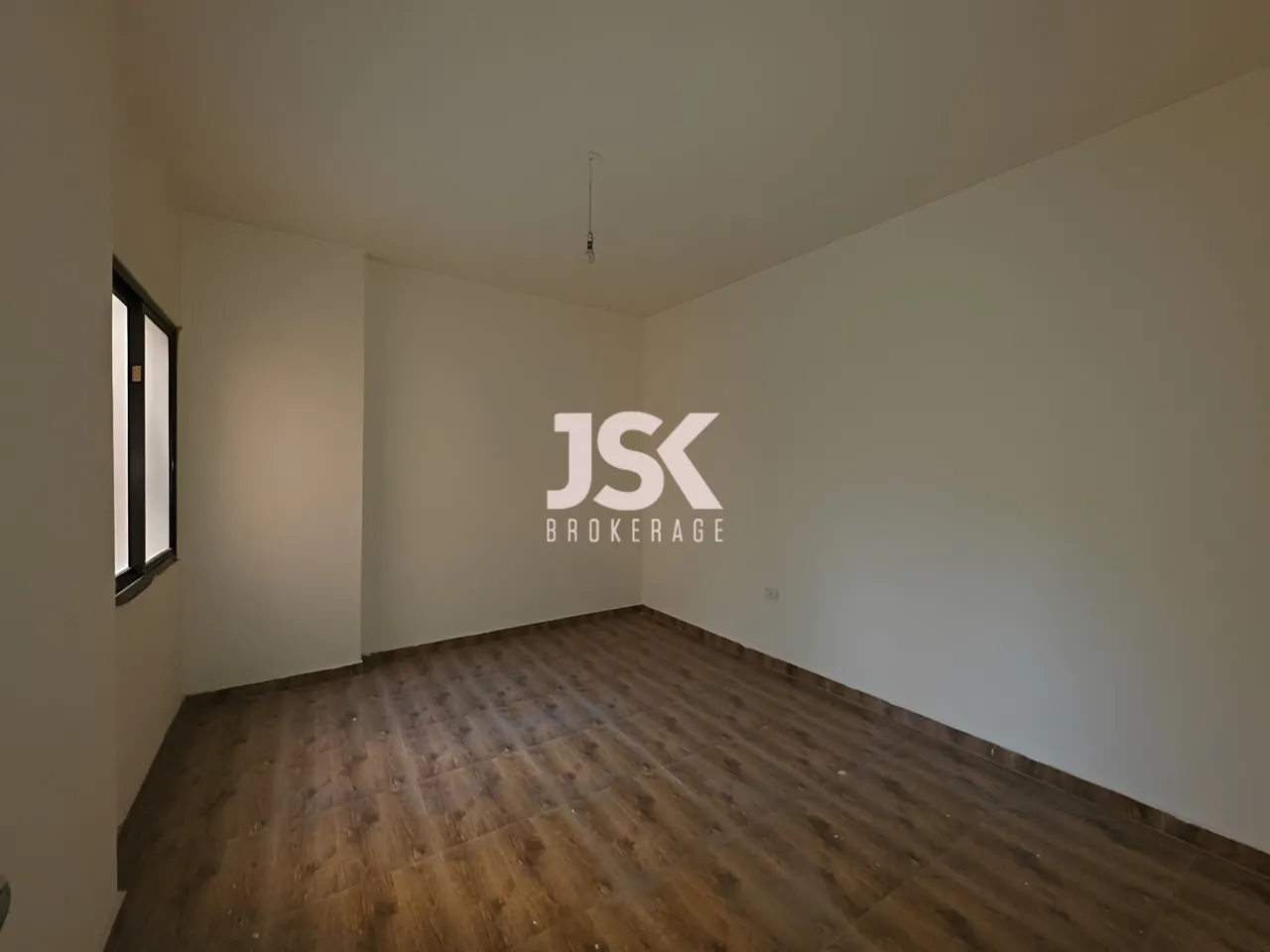 Apartment for Sale in Forn El Chebbak