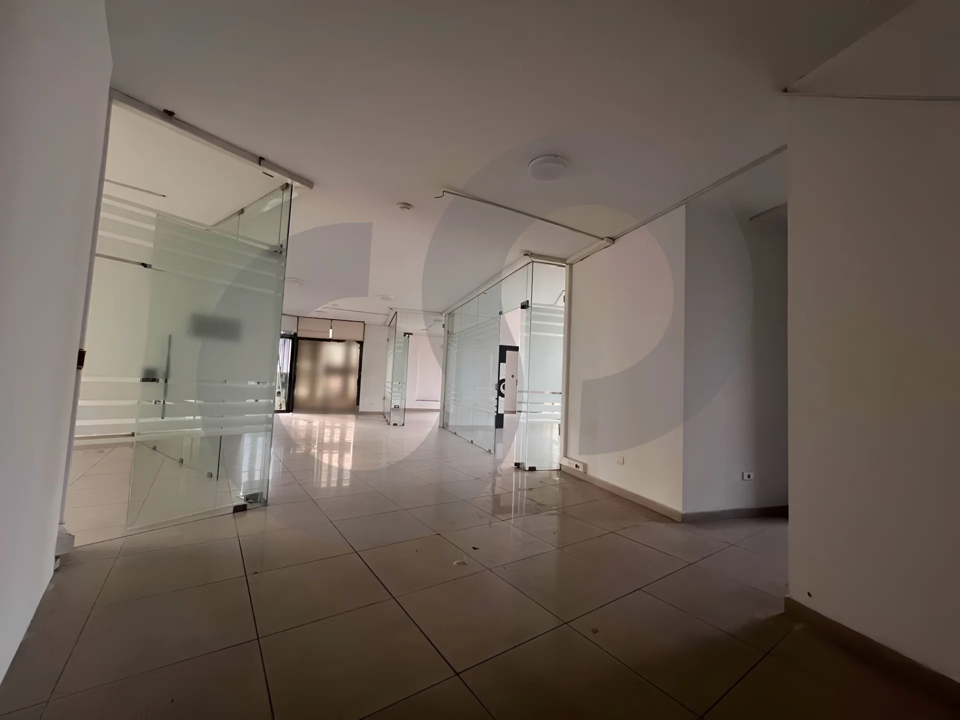 Commercial for rent in Sin El Fil