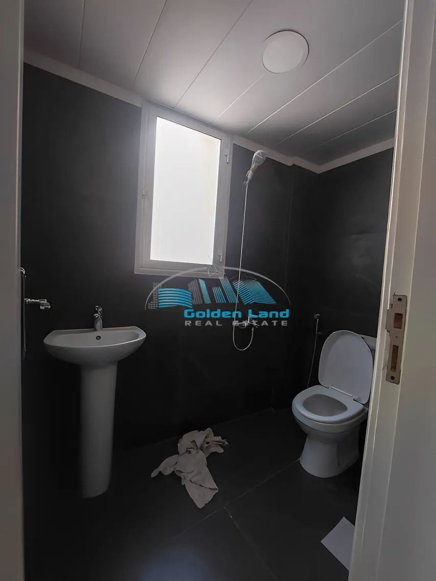 Office for rent in Jal El Dib