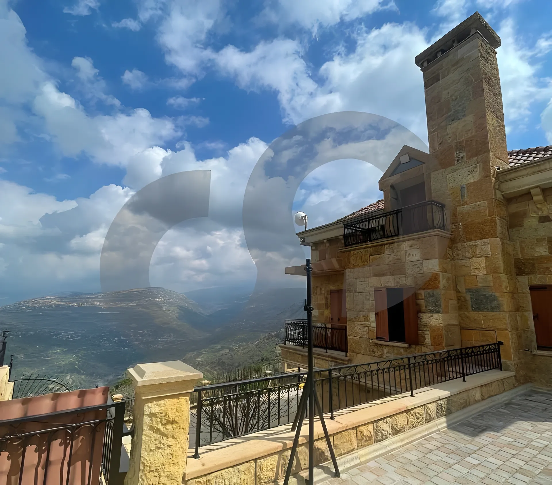 Villa for Sale in Beit ed-Dine