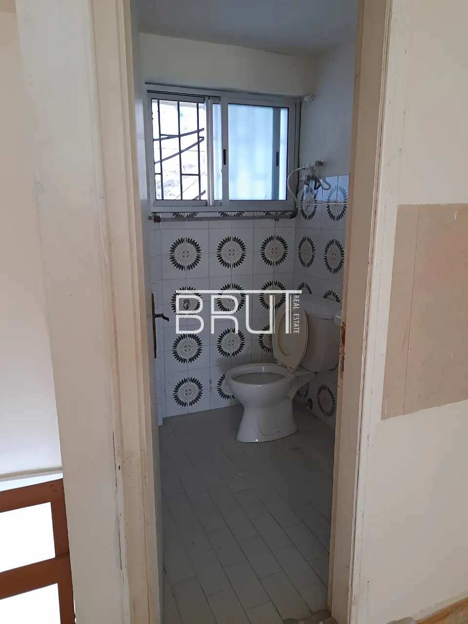 Shop For Sale in Jounieh