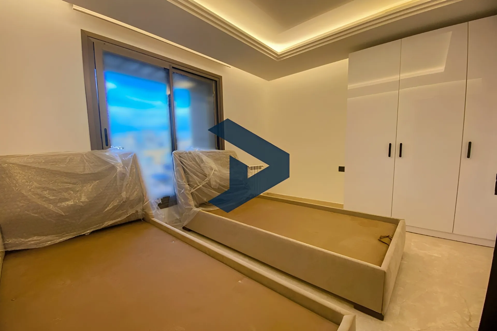 Apartment for sale in Raoucheh, Beirut, Lebanon