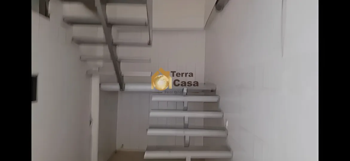 Shop for Rent in Maalaka