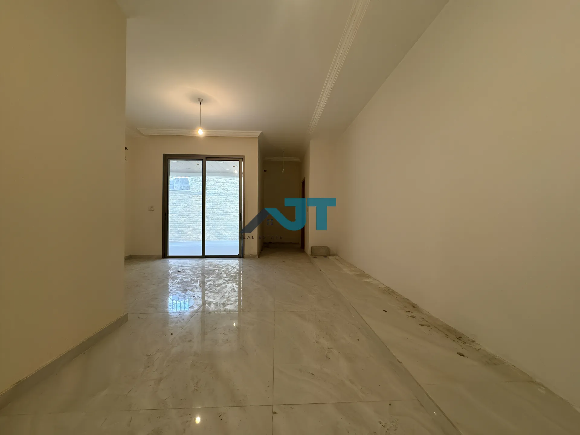 Apartment for Sale in Ain Aar