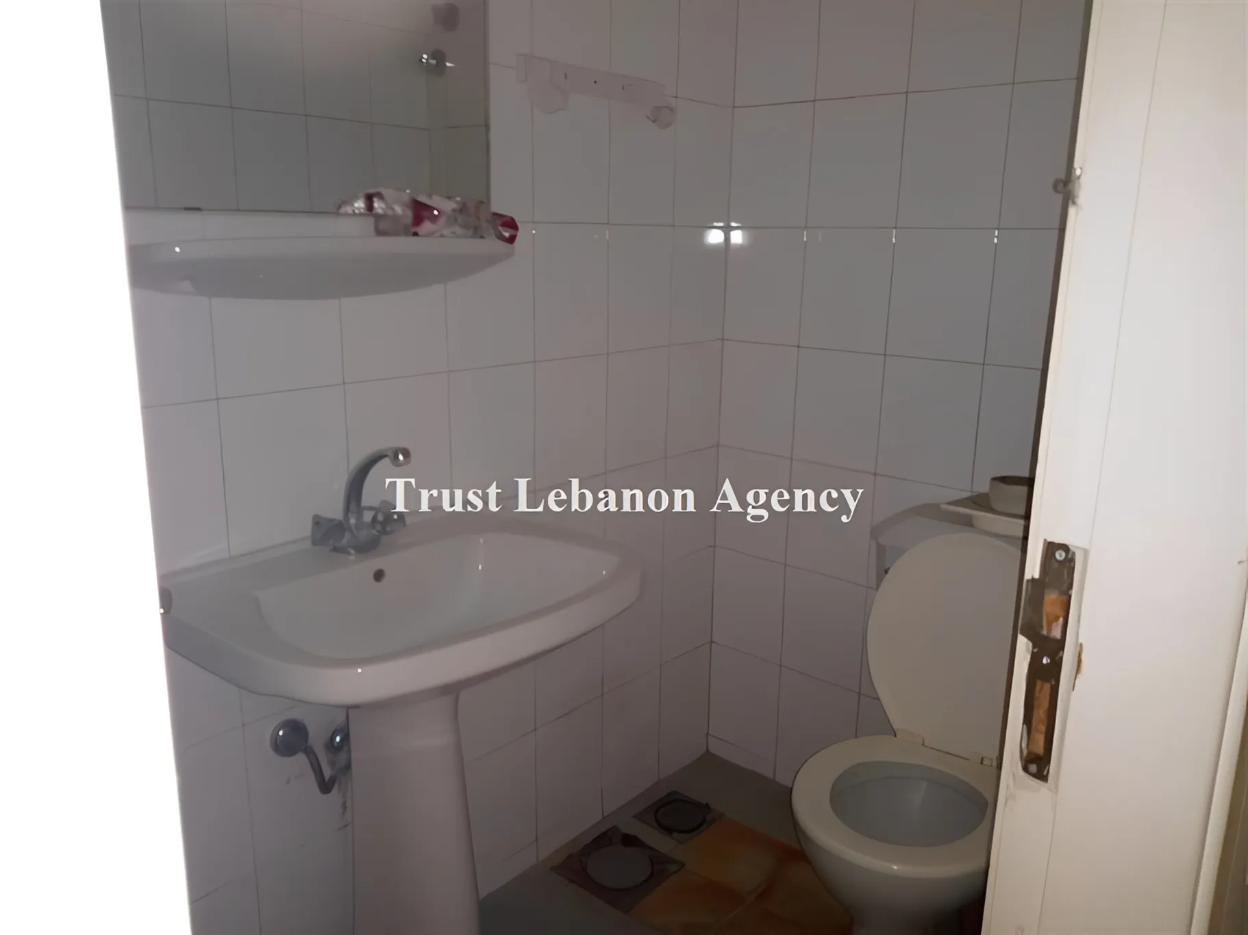 Office for sale in Baabda, Ain Al Remmeneh