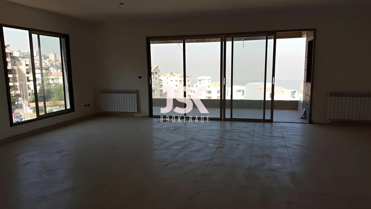 Apartment for Sale in Mazraat Yachoua, Lebanon - 3 bed, 4 bath