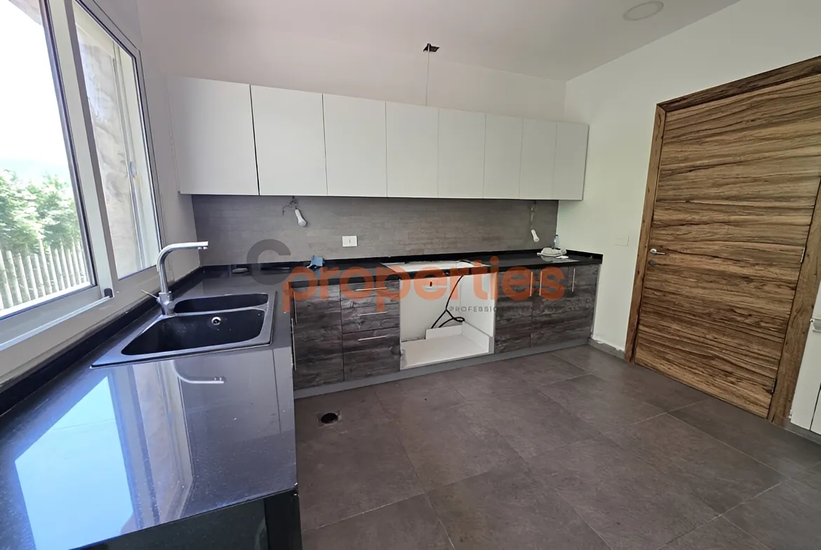 Apartment for Sale in Baabdat - 2 bed, 4 bath
