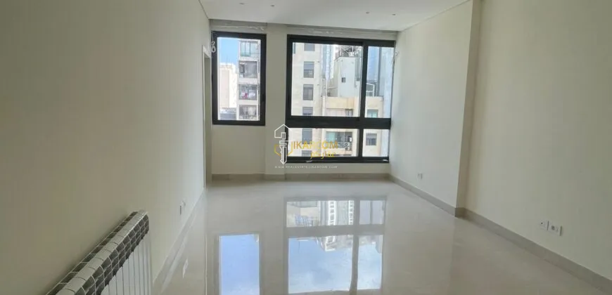 Apartment for sale in Ain Al Mraiseh, Beirut, Lebanon