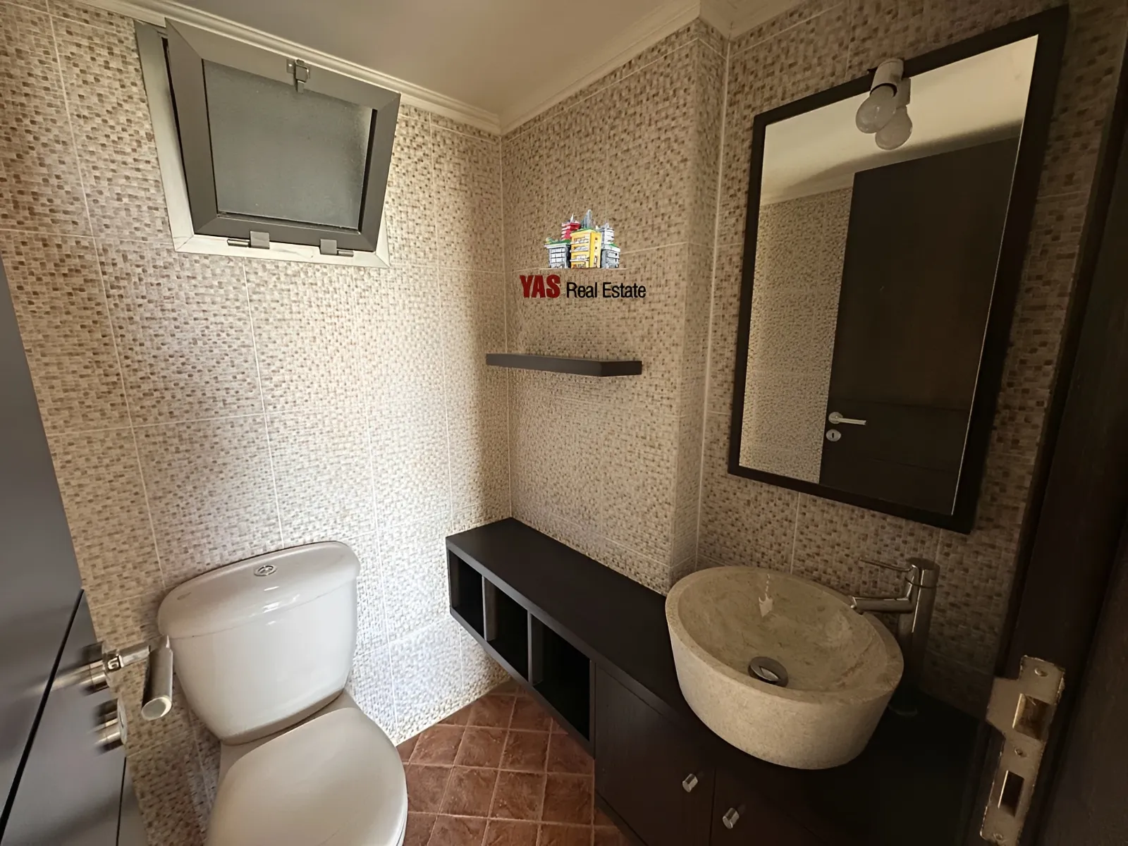 Apartment for Sale in Ballouneh