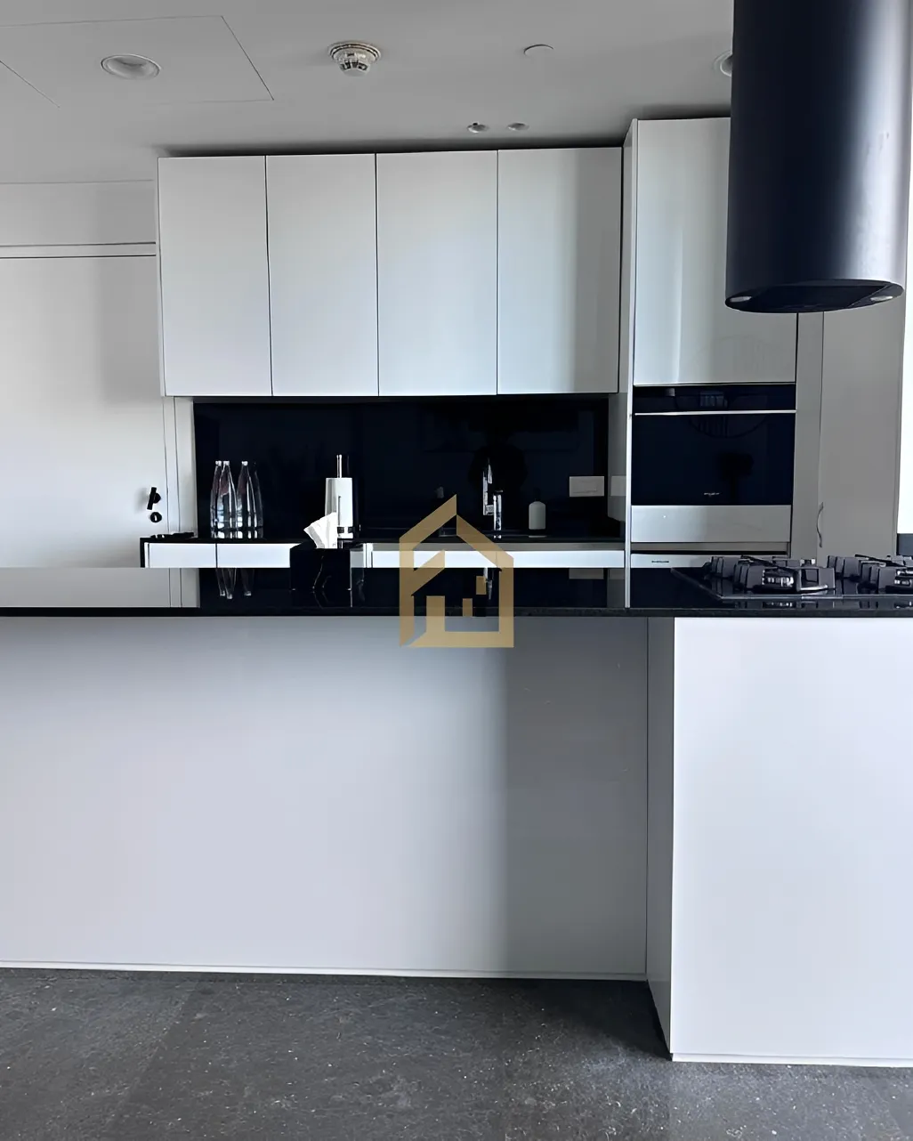 Apartment for rent in Achrafieh, Beirut, Lebanon - 1 bed, 2 bath