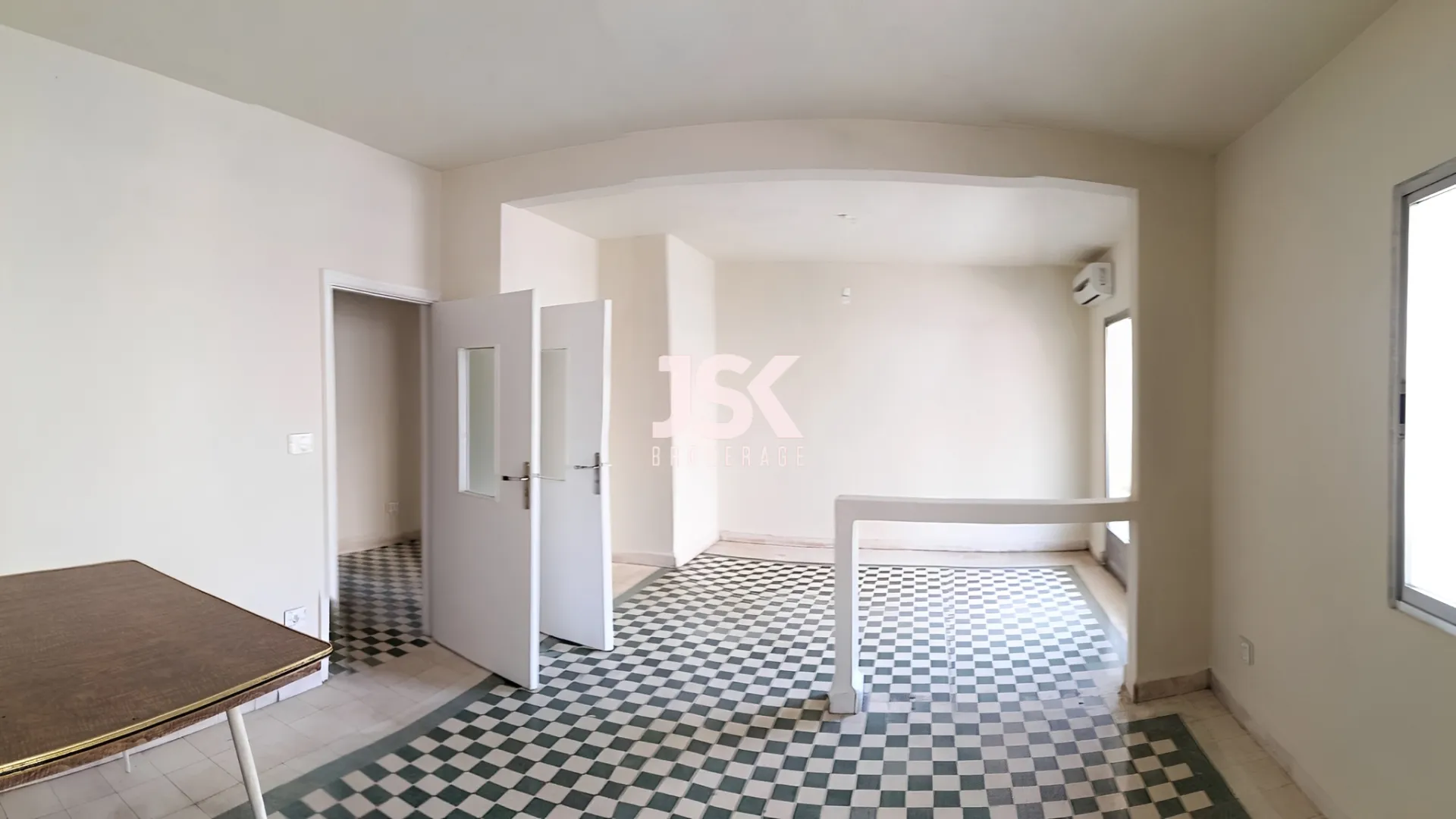 Apartment for Rent in Achrafieh - 2 bed, 1 bath