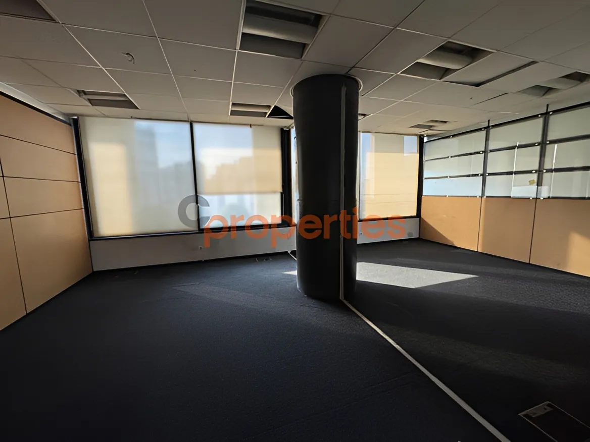 Office for Rent in Forn El Chebbak