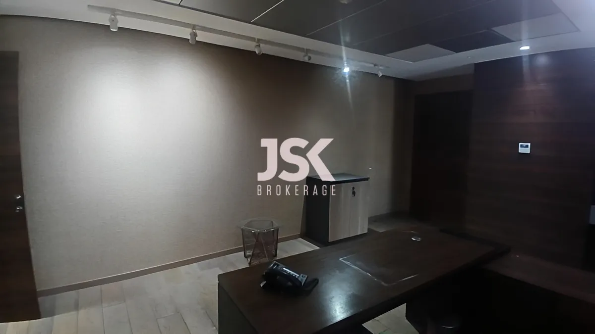 Office for rent in Sin El Fil