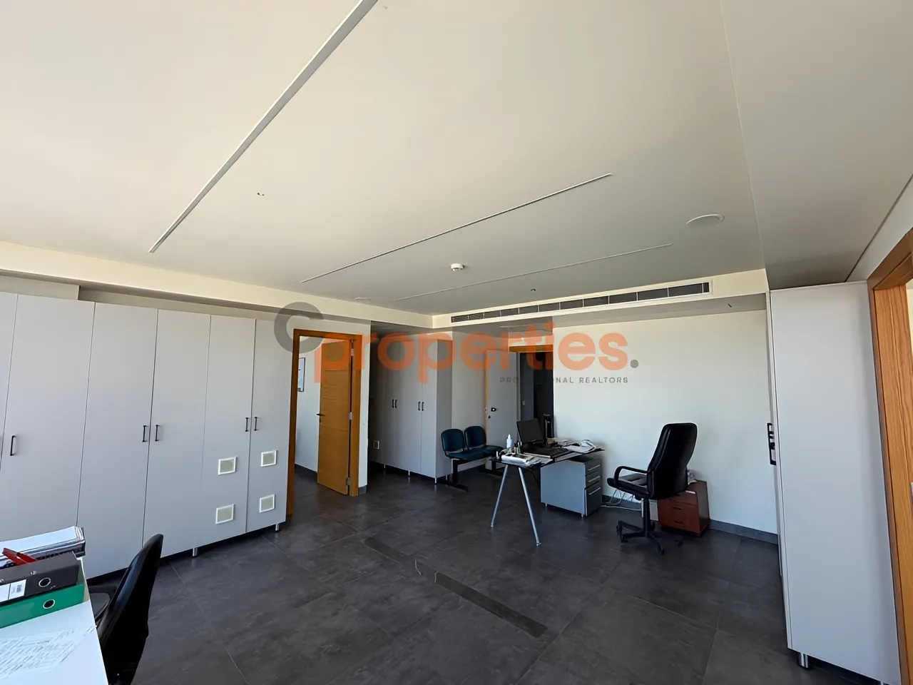 Office for rent in Dekwaneh, Lebanon