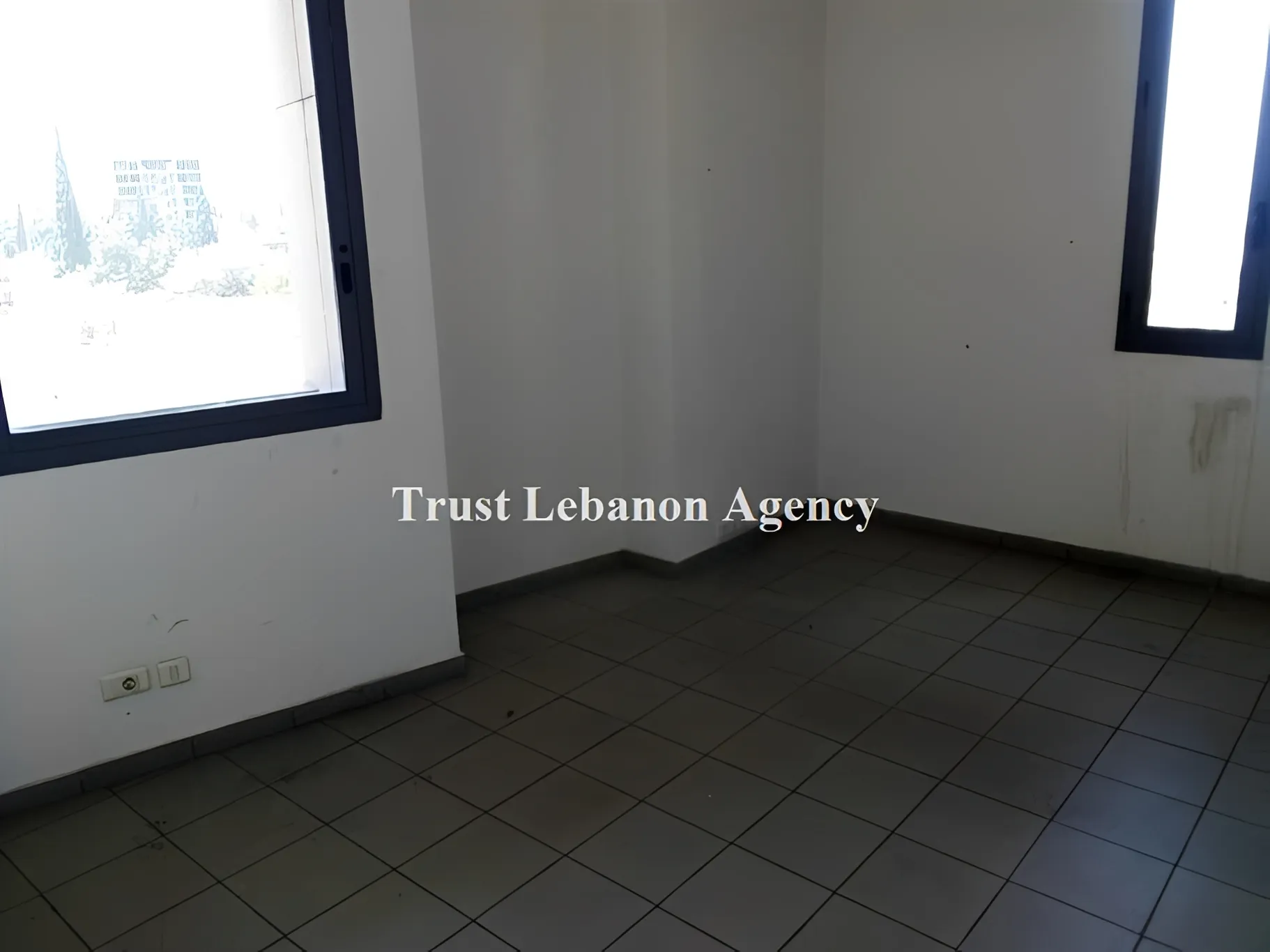 Commercial Property For Rent in Baabda, Hazmieh