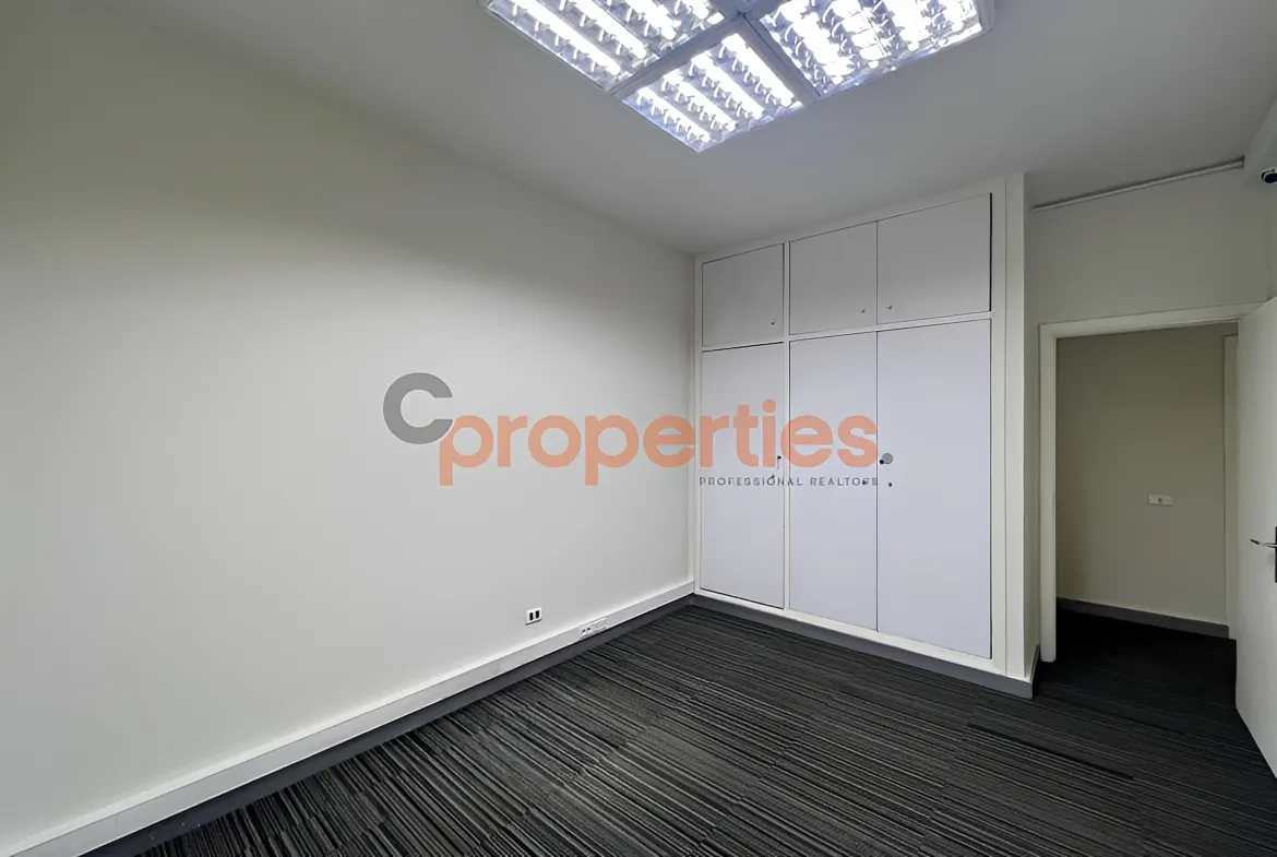 Office for Sale in Dekwaneh
