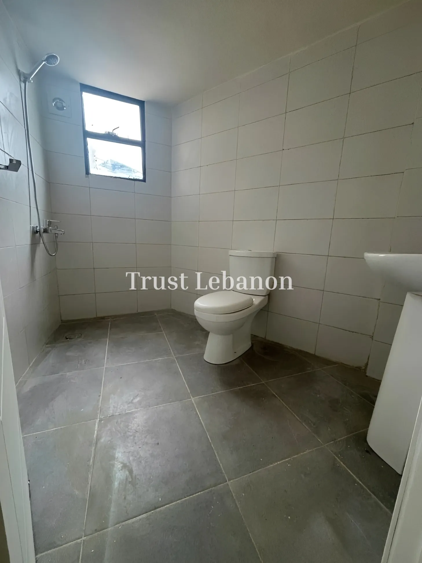 Office for rent in Baouchriyeh