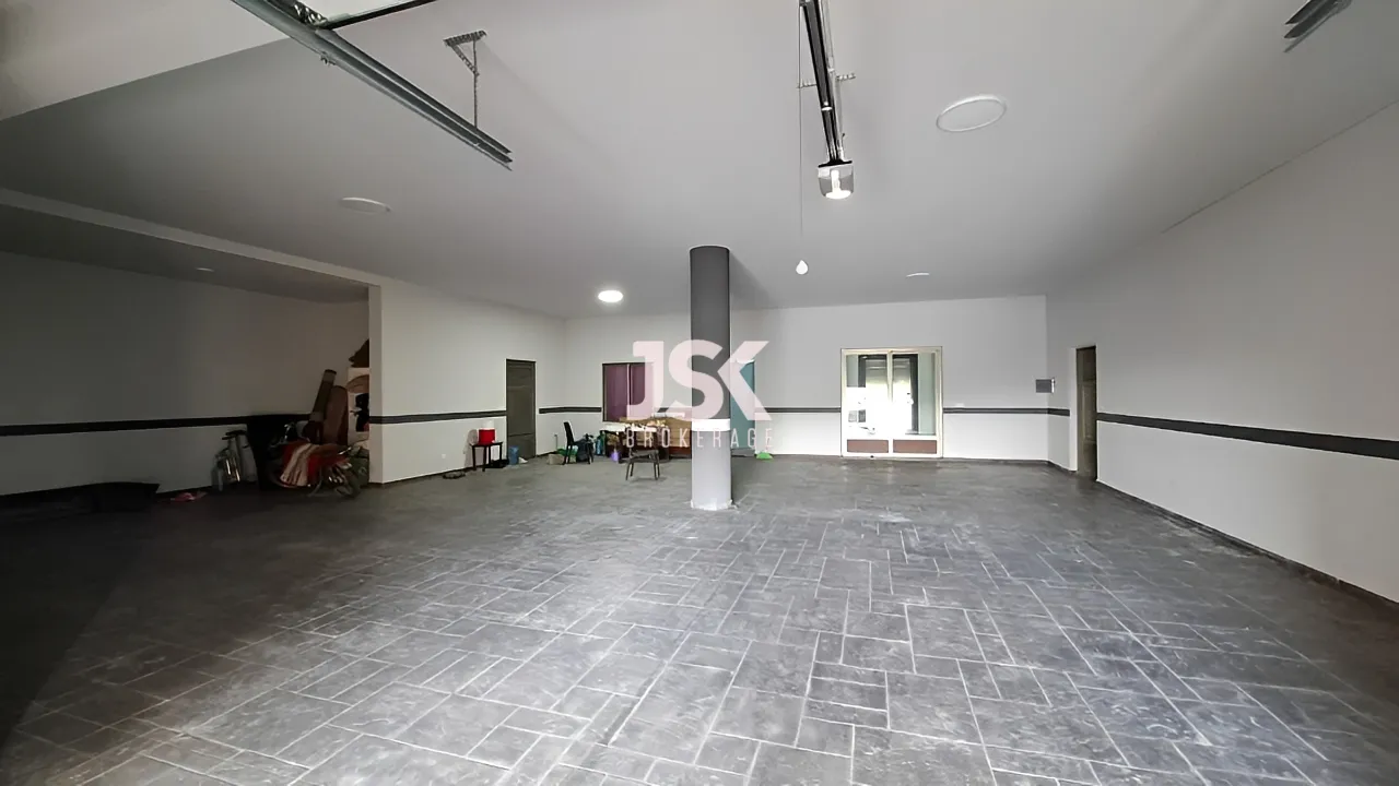 Villa for Sale in Blat