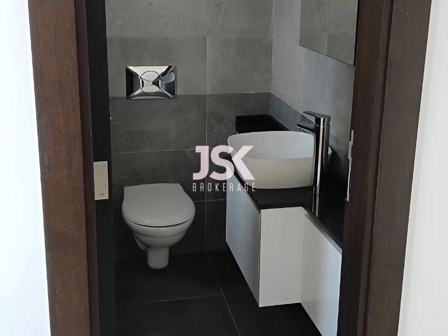 Apartment for Rent in Hamra
