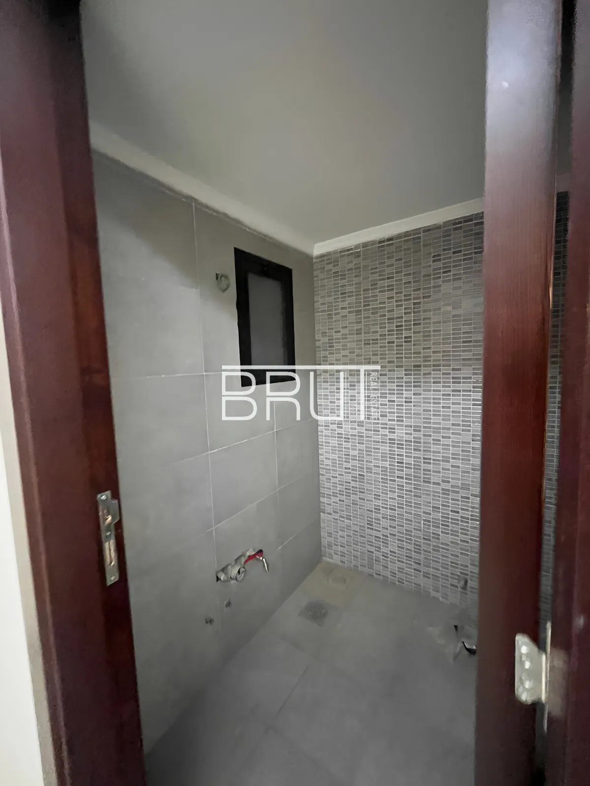 Apartment for Sale in Ballouneh