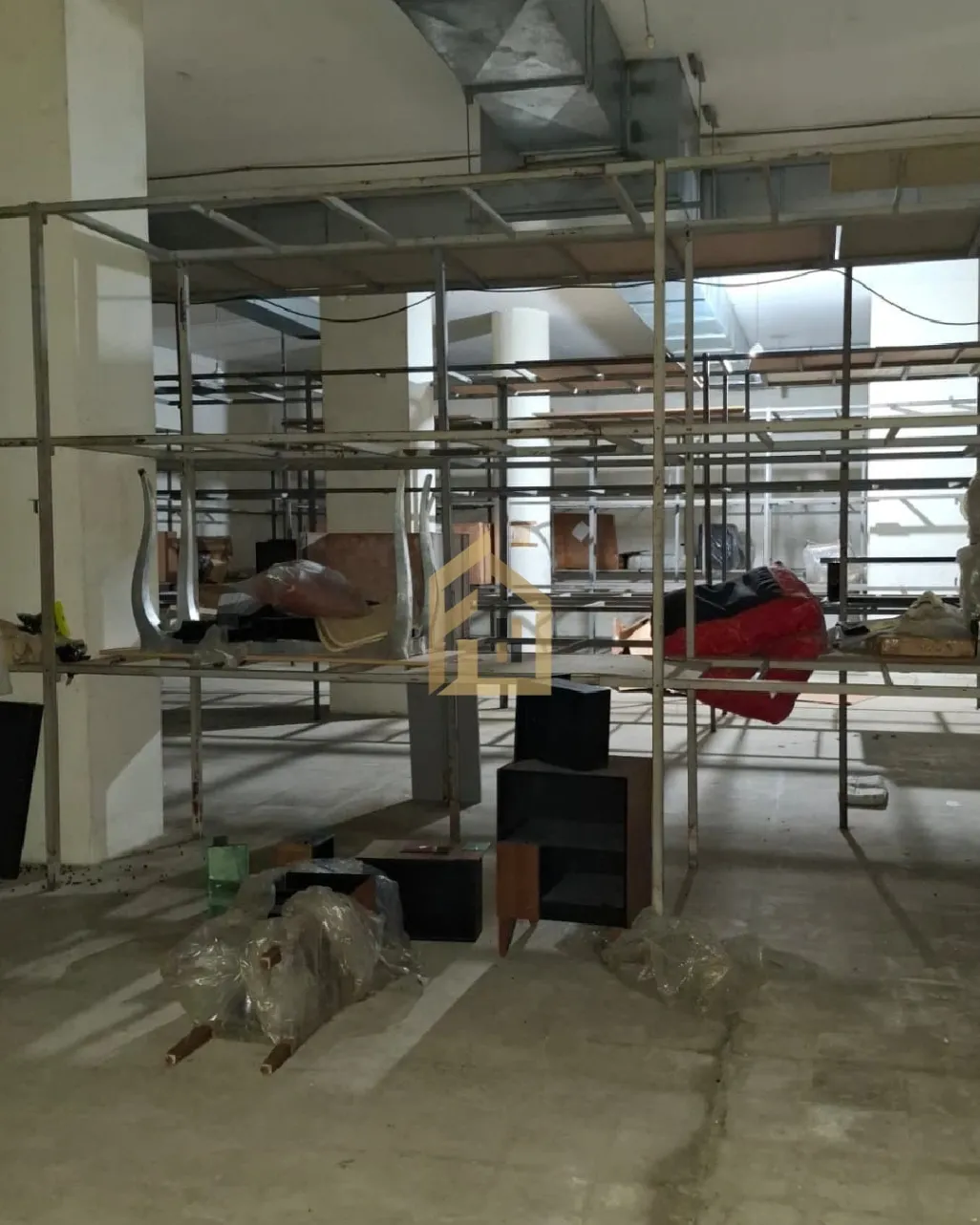 Warehouse for rent in Dekwaneh, Lebanon