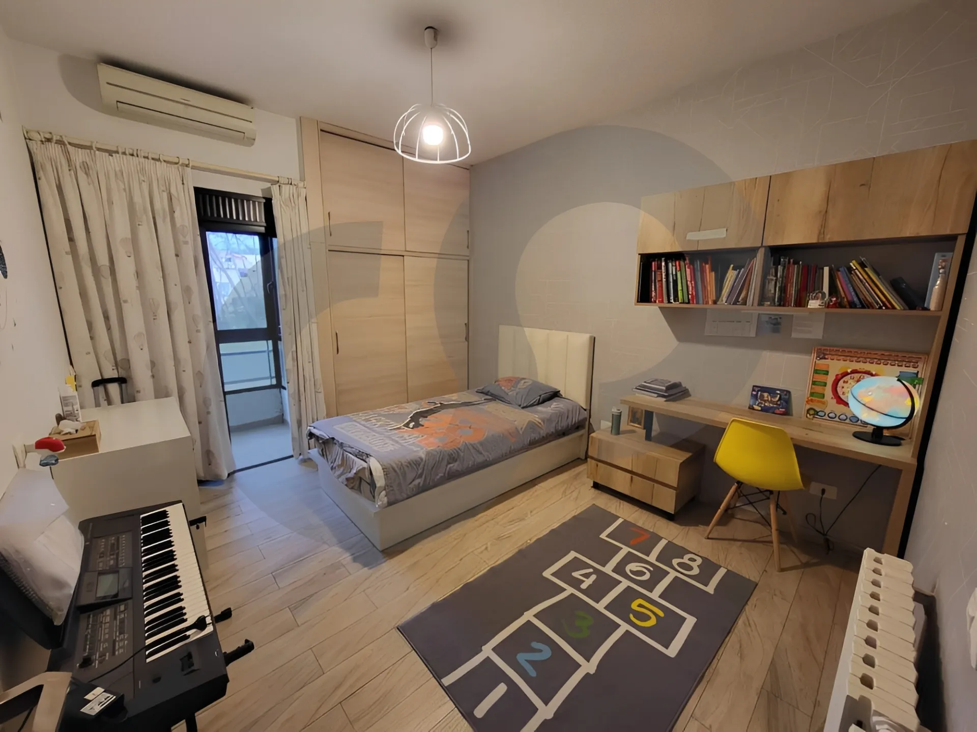 Apartment for Sale in Mazraat Yachoua, Lebanon - 3 bed, 2 bath