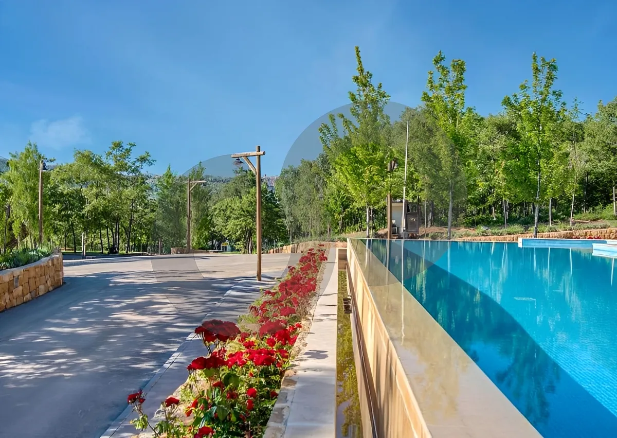 Chalet for Sale in Faraiya