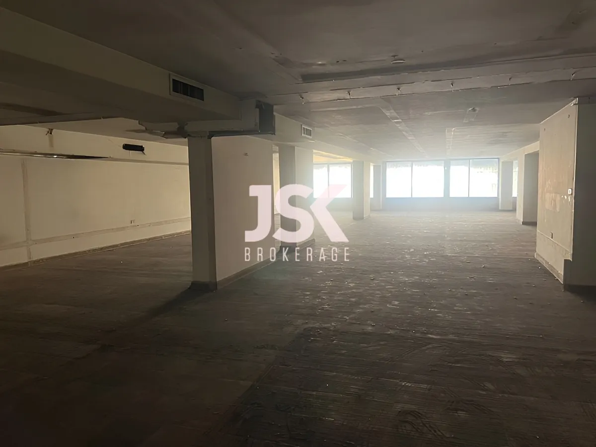 Commercial property for Rent in Corniche El Nahr, Beirut, Lebanon