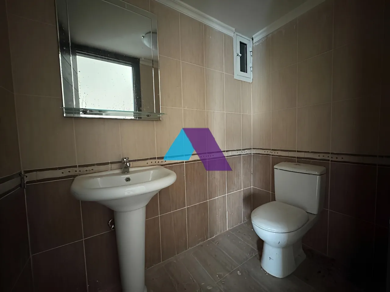 Apartment for Sale in Aamchit