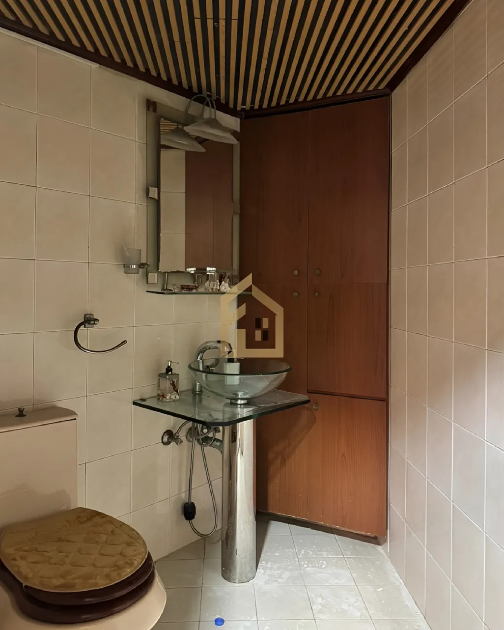Shop for rent in Antelias, Lebanon