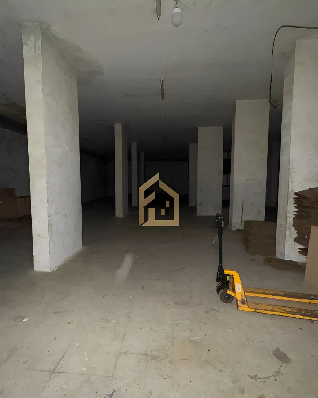 Warehouse for Sale in Bir Hasan, Lebanon