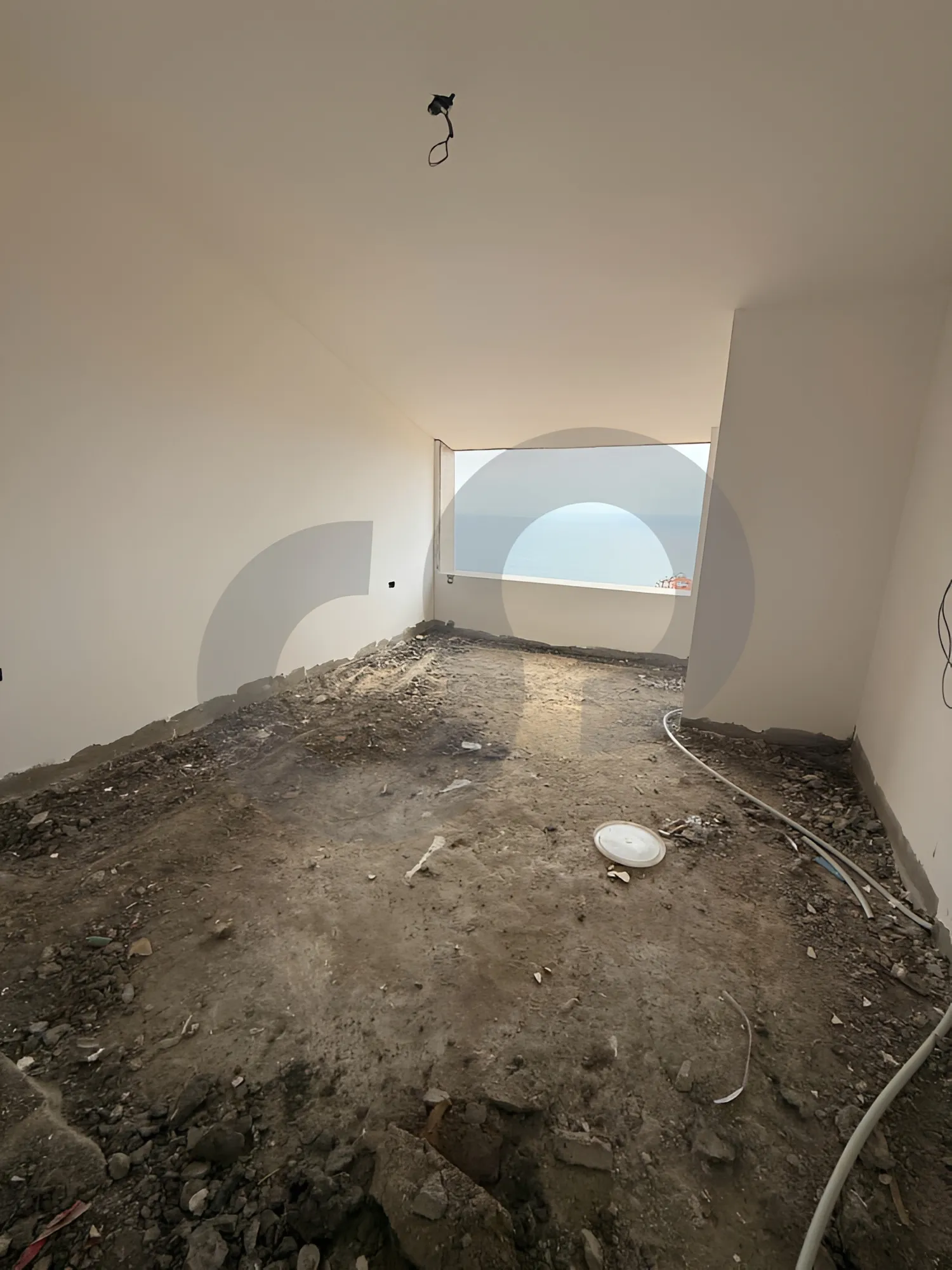 Building for Sale in Halat
