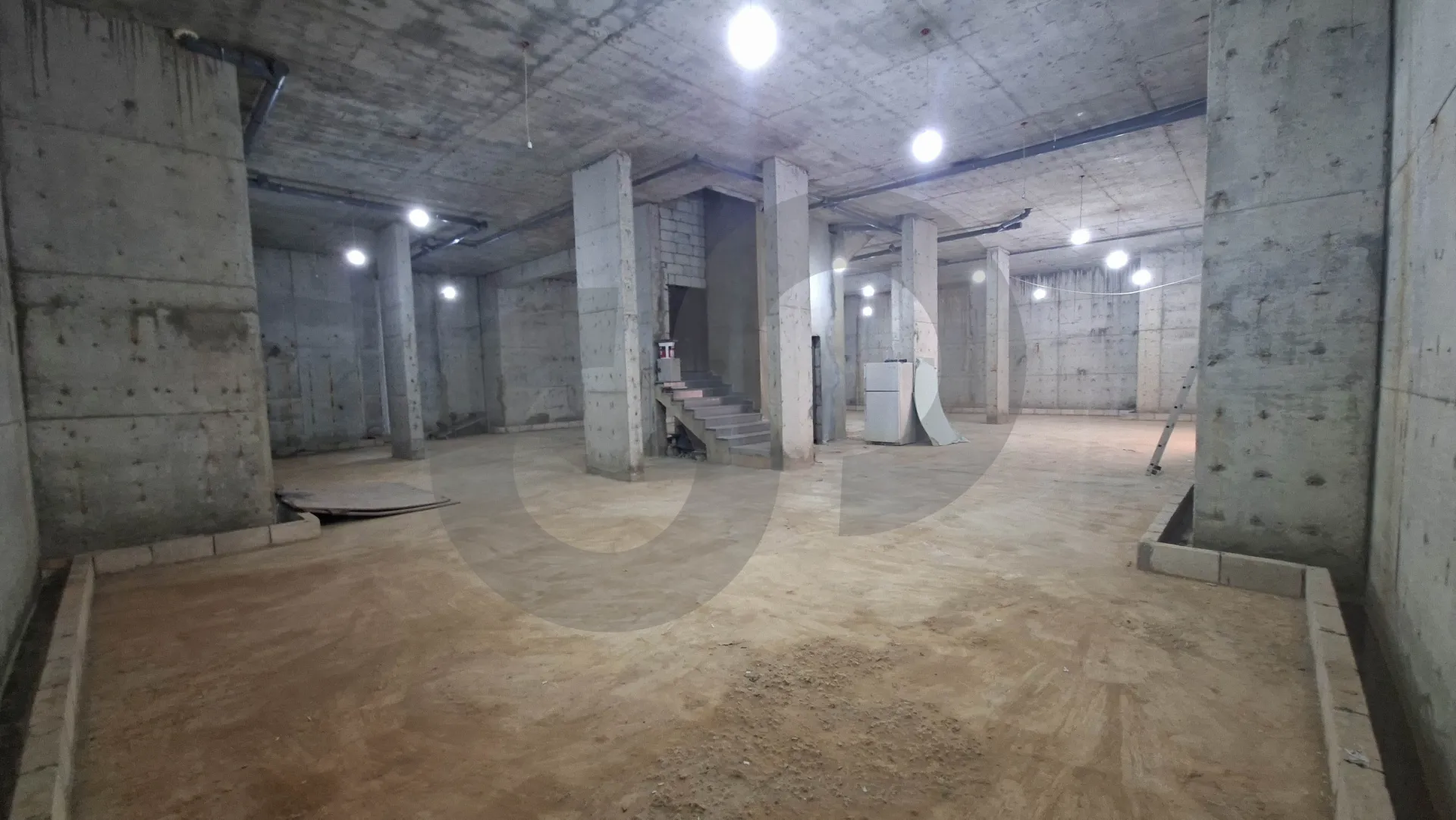 Warehouse for rent in Chouit