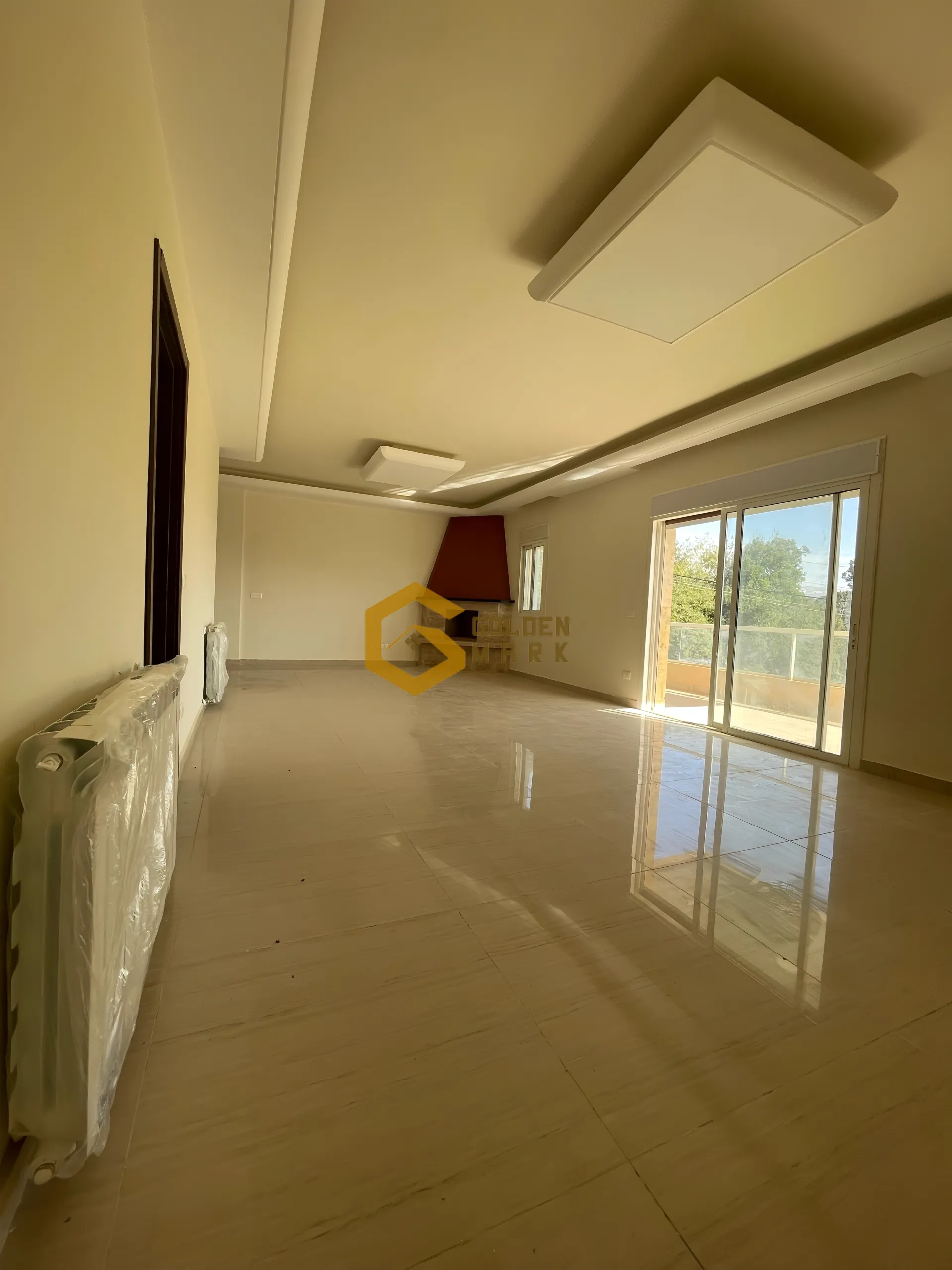 Apartment for Sale in Ajaltoun - 4 bed, 3 bath