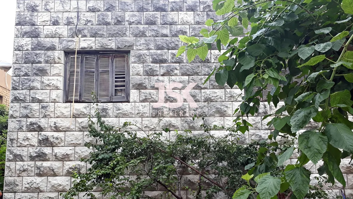 Villa for Sale in Mazraat Yachoua, Lebanon - 2 bed, 2 bath