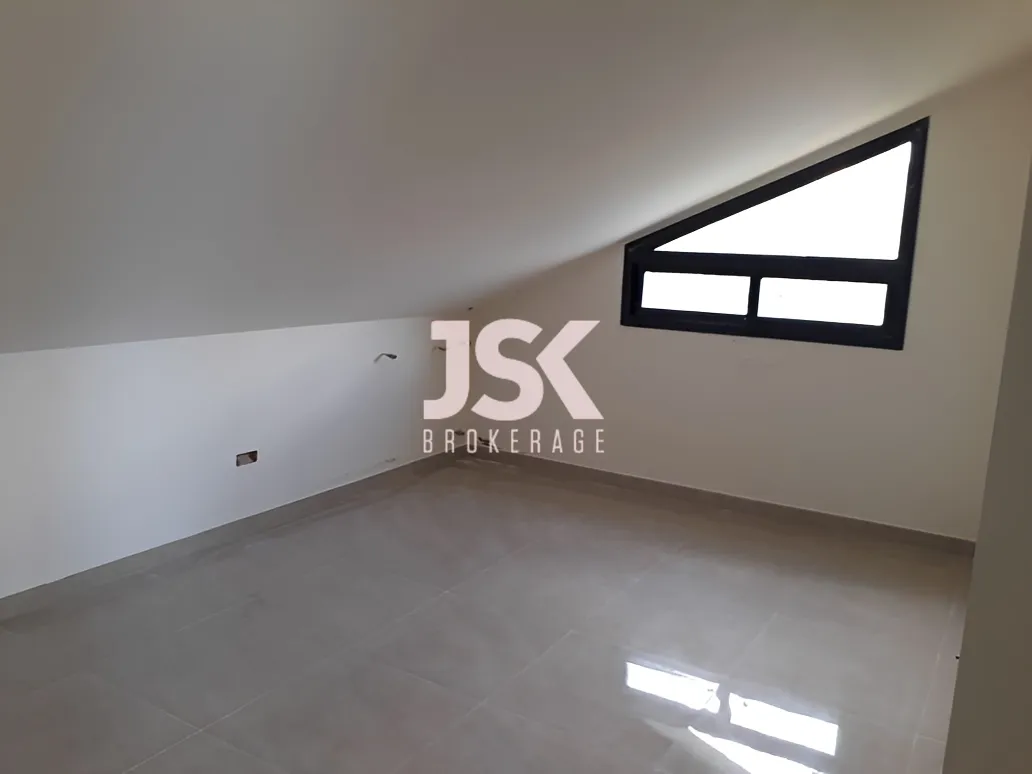 Duplex for Sale in Baabdat, Lebanon - 4 bed, 4 bath