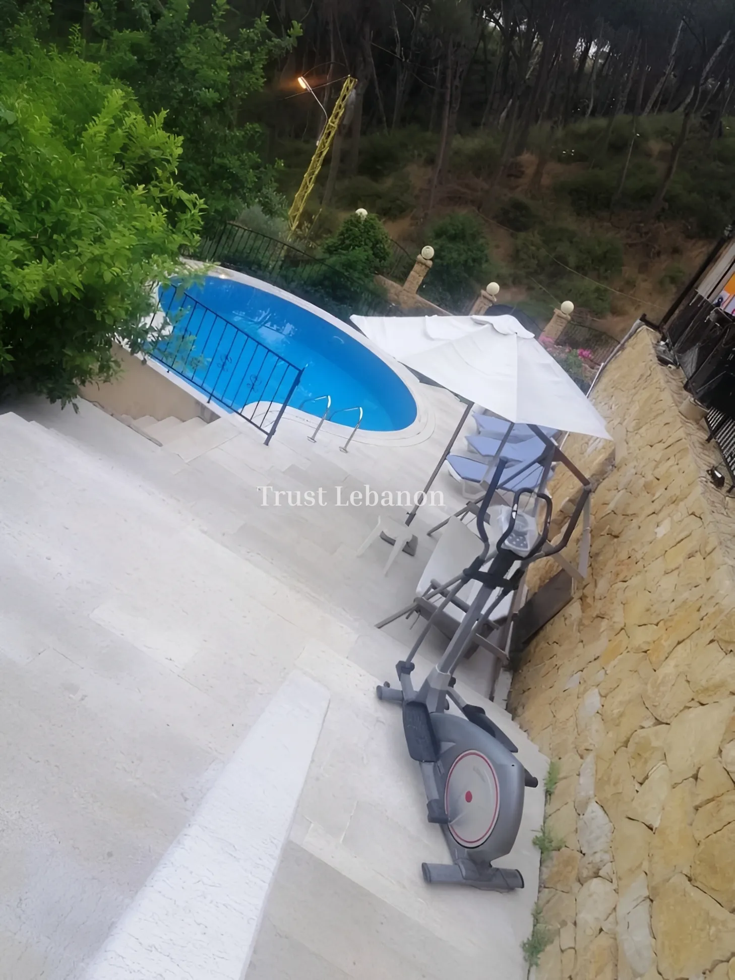 Villa for rent in Beit Meri, Lebanon - 4 bed, 5 bath