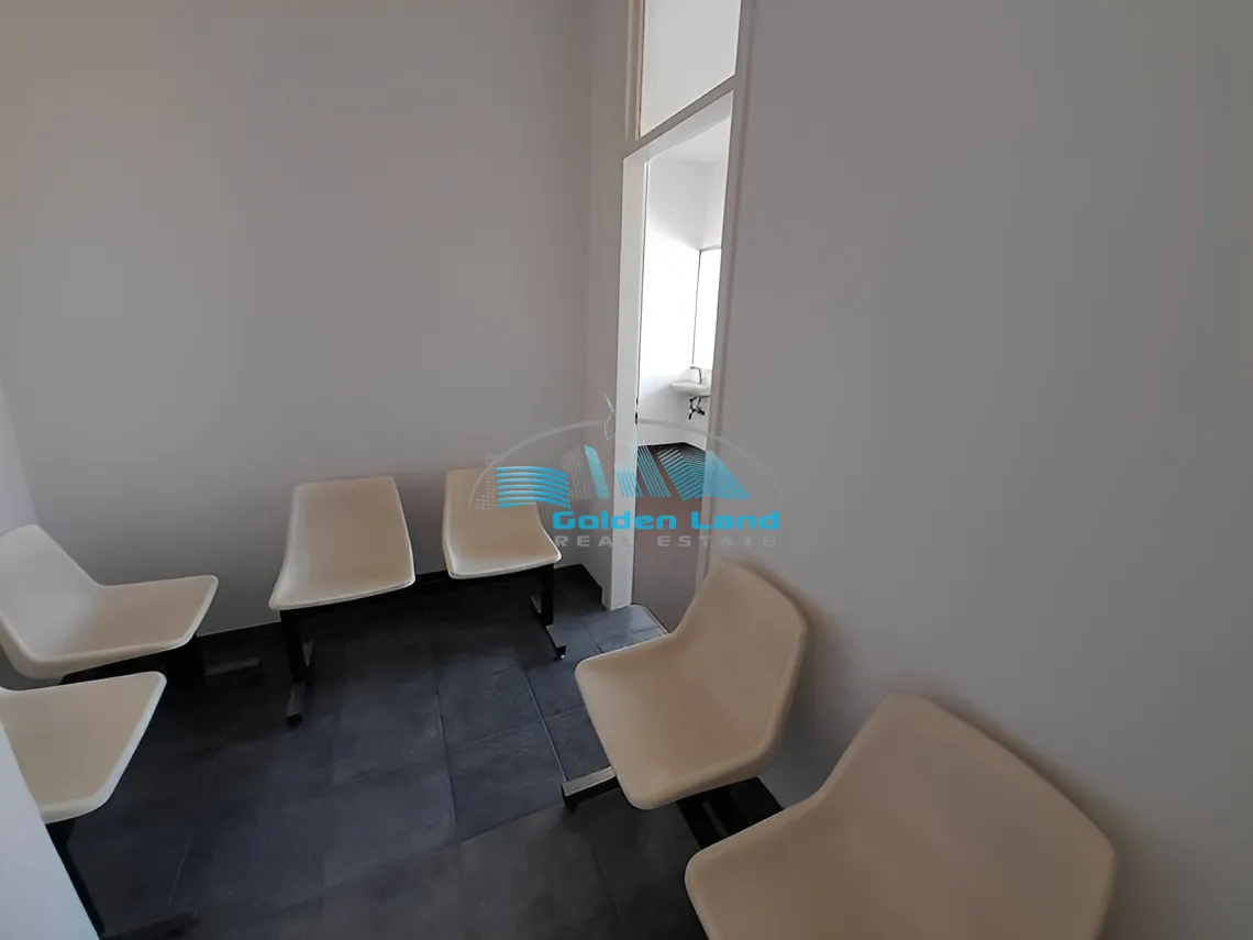 Office for rent in Baouchriyeh