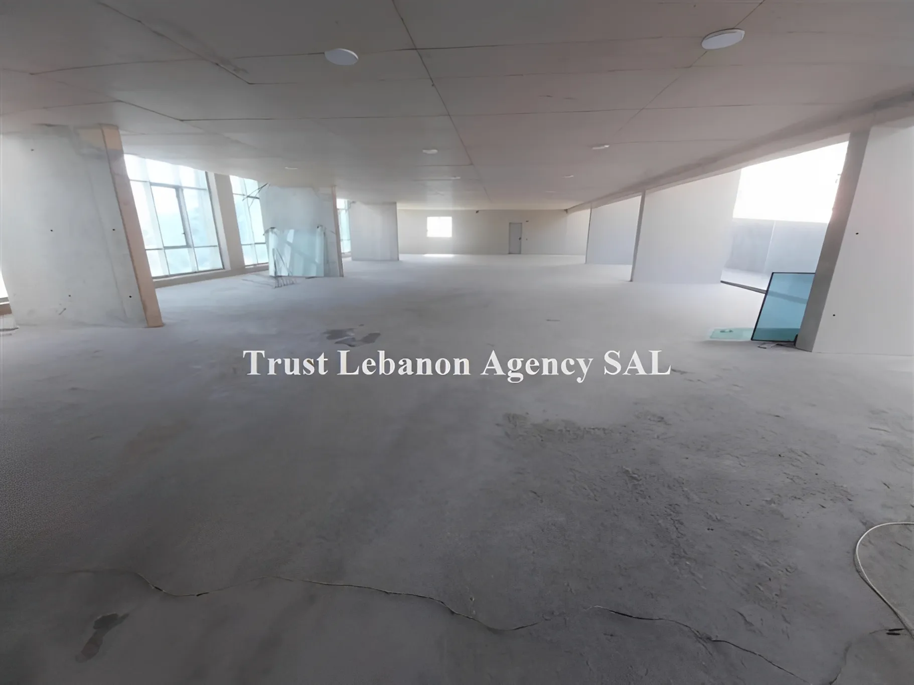 Office for rent in Baabda, Louaizeh