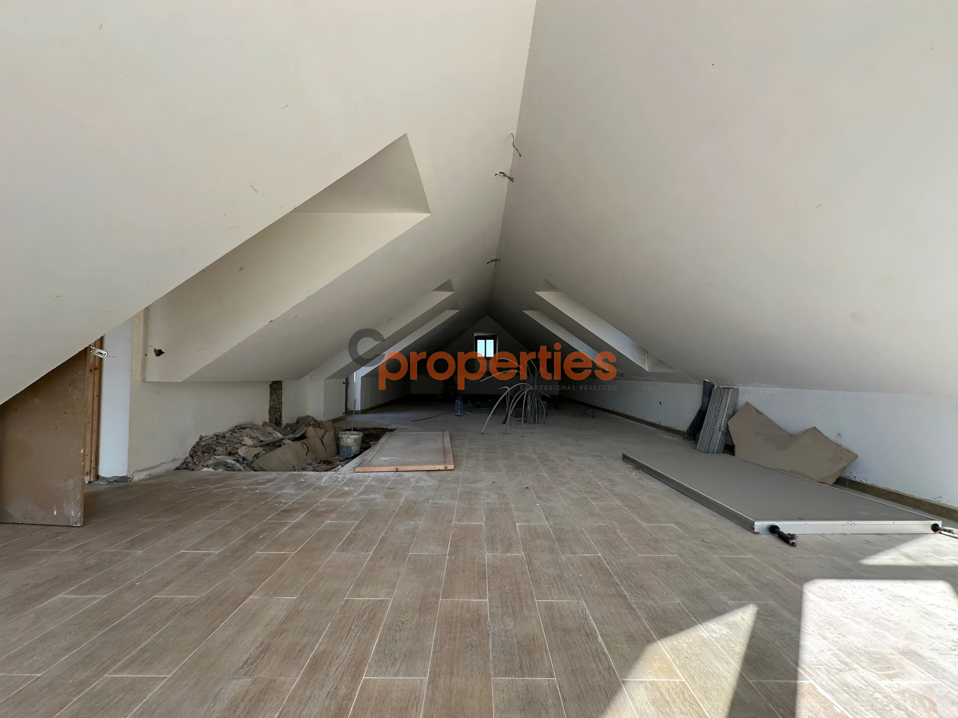 Duplex for sale in Biyyadah, Lebanon - 4 bed, 5 bath