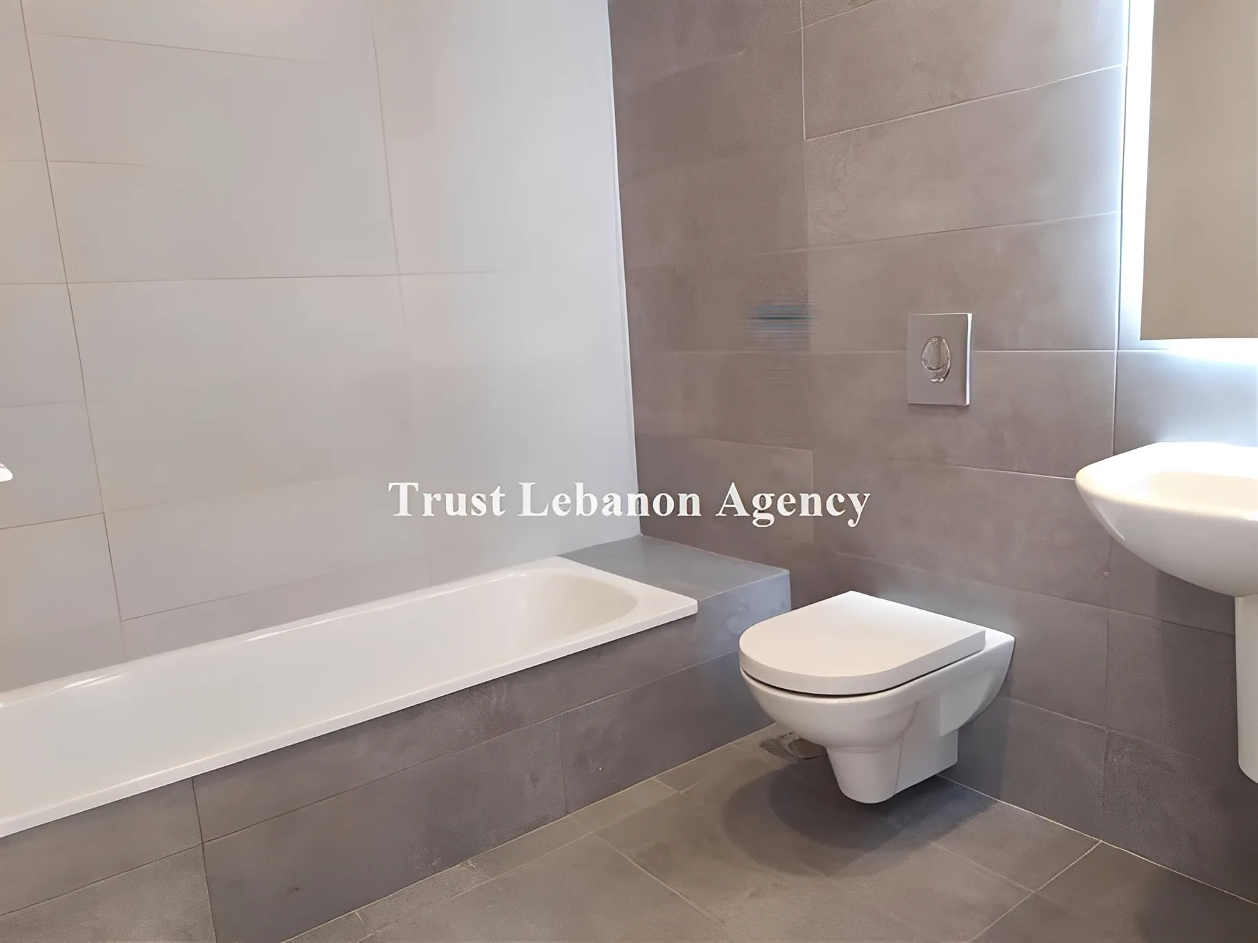 Triplex for Sale in Baabda yarzeh