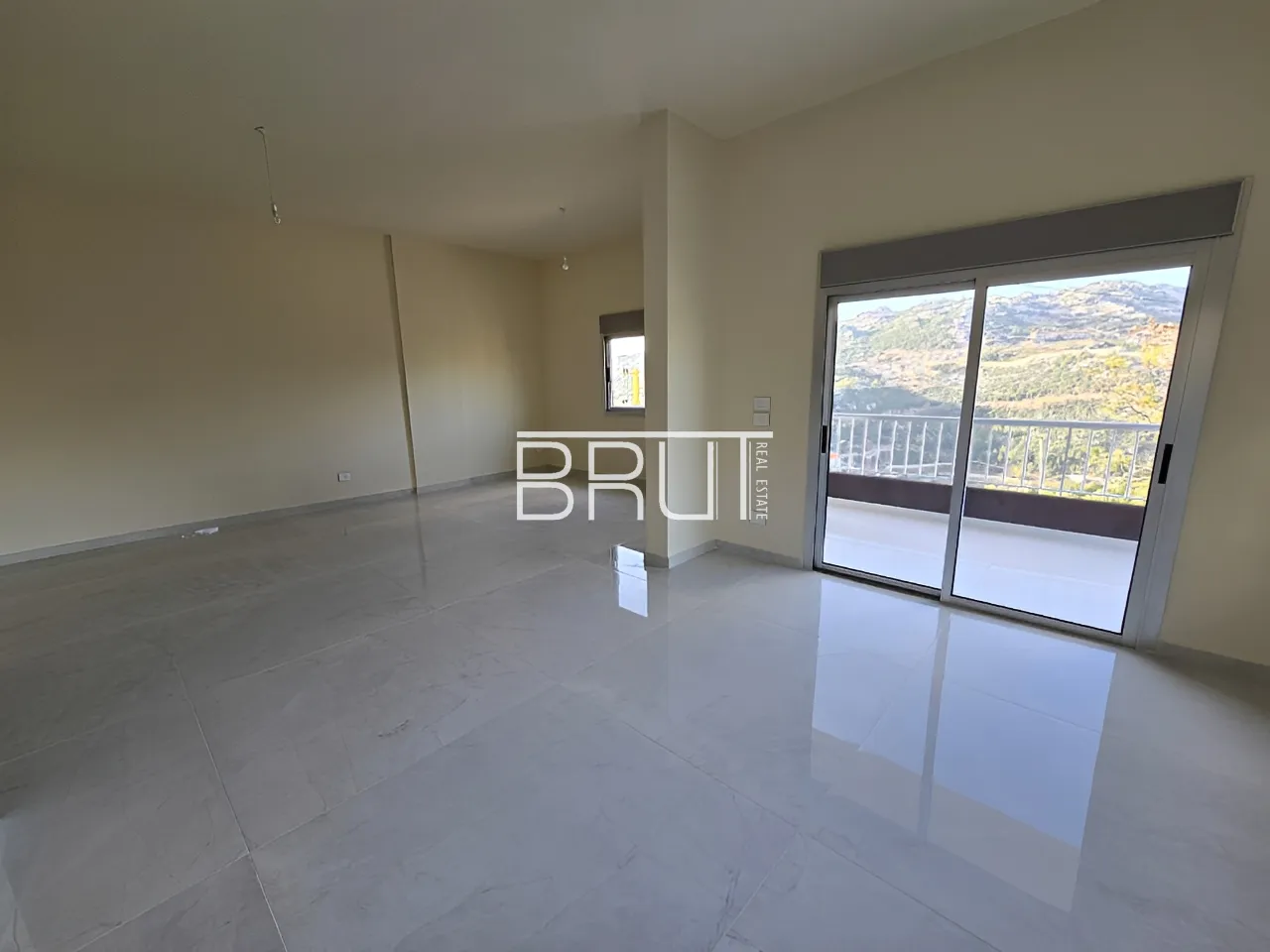 Apartment for Sale in Feitroun